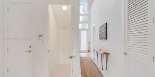 1805 Northwest 22nd Court Gallery 2