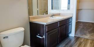 Senior Housing - Emory Senior Living Apartments Gallery 8