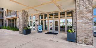 Jolie Pflugerville Gallery 62