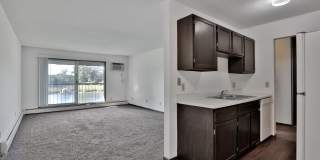 Dockside Apartments on Lake Minnetonka Gallery 4