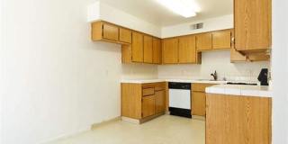 Income Restricted - Villa Robles - Affordable housing Gallery 3