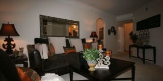 La Valencia Gallery 14