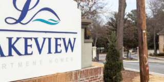 Lakeview Gallery 17