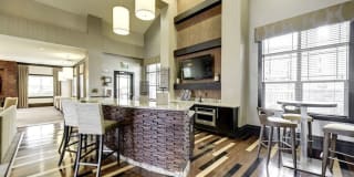 River Oaks Gallery 24