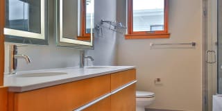 Park East Apartments Gallery 6