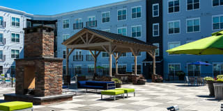 Lincoln Place Gallery 6