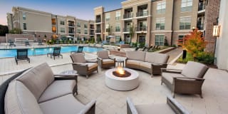 Ten 45 Suwanee Luxury Apartments Gallery 10