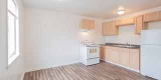 Harbor Square Gallery 4