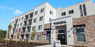 Wall & 17th Gallery 15