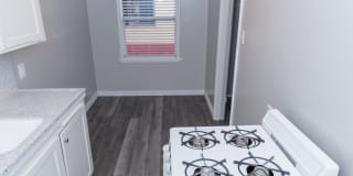 1094 Cherry Ave Gallery 2