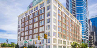 2121 Market St Gallery 16