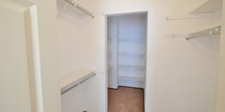 Chateau Montreal Gallery 18