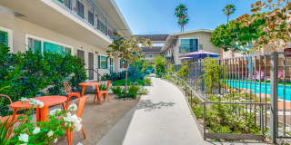 Premier Apartment Complex Near Hollywood Park with Pool, Gym and Covered Parking! Gallery 11