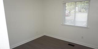 901 THORNTON Court Gallery 16