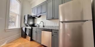 325 W 6th Street unit: 1 Gallery 10