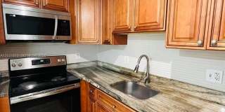 7701 SW 10th Ct Gallery 2