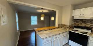 One Story House off Thomas Road Gallery 6