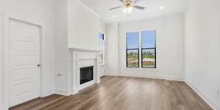 Beautiful 4 bedroom home in Settlement at Shoe Creek Gallery 3