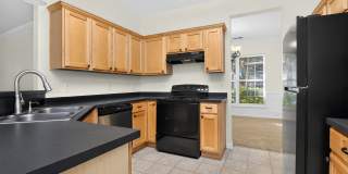 Beautiful Four Bedroom in Crismark Community! Beautiful Four Bedroom in Crismark Community! Gallery 7