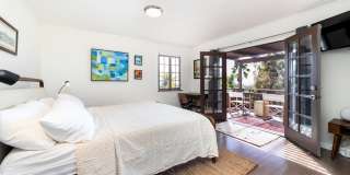 1761 N Orange Grove Ave Gallery 21