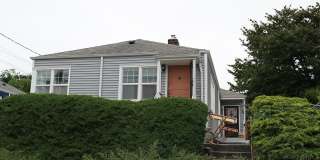 RENOVATED BALLARD 3 BED, 2 BATH DUPLEX UNIT FOR RENT CLOSE TO ALL Gallery 1