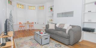 Large 2 bed next to Northeastern and Berklee for the upcoming school year! Gallery 4