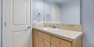 Spacious Villebois Townhome with Bonus Space! Spacious Villebois Townhome with Bonus Space! Gallery 12