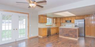 Spacious 3 Bed 2 Bath Brick Home with RV Parking, Shop Space & Large Yard in Tremonton! Gallery 12