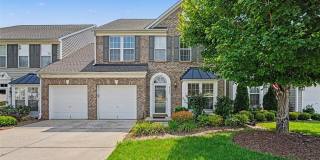 Beautiful townhome in Concord Gallery 1