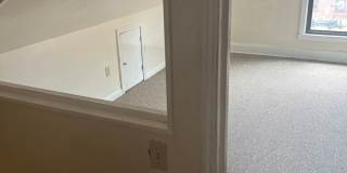 2206 Sarah Street Gallery 23