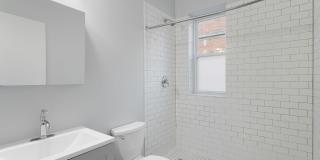 7456 N Greenview Ave Gallery 1