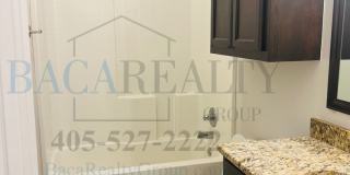 3BR 2BA Duplex with 2 Car garage Gallery 11