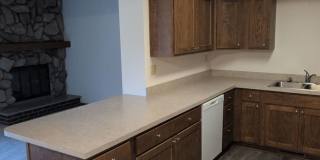 Fully Updated 3 Bedroom 3 Bath Townhouse with 2 Stall Attatched Garage Fully Updated 3 Bedroom 3 Bath Townhouse with 2 Stall Attatched Garage Gallery 8
