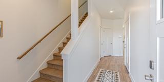 Modern 3 Bed 2.5 Bath Townhome located in Sugar City! Gallery 1