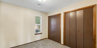 208 Hudson Pl Gallery 23