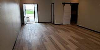 Three bedroom two bathroom Twin home w/ triple garage Gallery 20