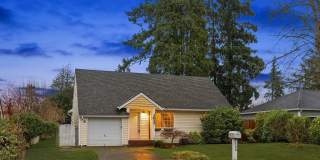 108 NE Whitney St Gallery 1