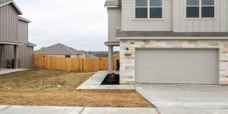 Recently Built 3 Bedroom, 2 Bath Duplex in Georgetown Gallery 7