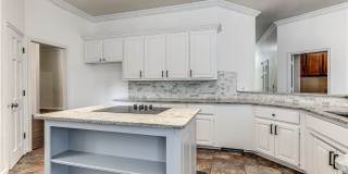 Spacious Home + East Edmond + 4 bedrooms Gallery 13