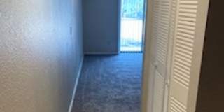 River Walk Apartments Gallery 98