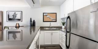 1200 Riverside Gallery 7