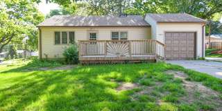 Charming 3-Bedroom Single Family Home – Pet Friendly! Gallery 1