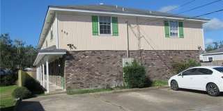 588 OAK Avenue Gallery 1