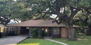 104 N Vandeveer Gallery 1