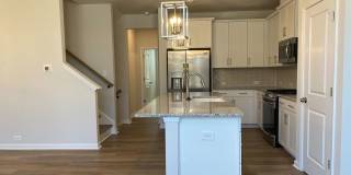 Room in 4 Bedroom Home at Statesville Ave Gallery 5