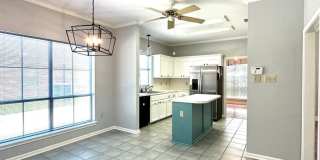 3BD/2BA House Off Perkins between Bluebonnet and Siegen. Gallery 12