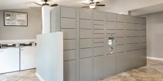 Sherwood Oaks Gallery 12