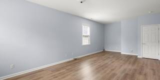 Spacious House in Hadley Park Gallery 14