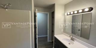 817 Bellevue Street Gallery 12