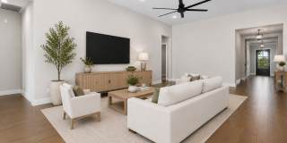 350 Pearland Drive Gallery 8